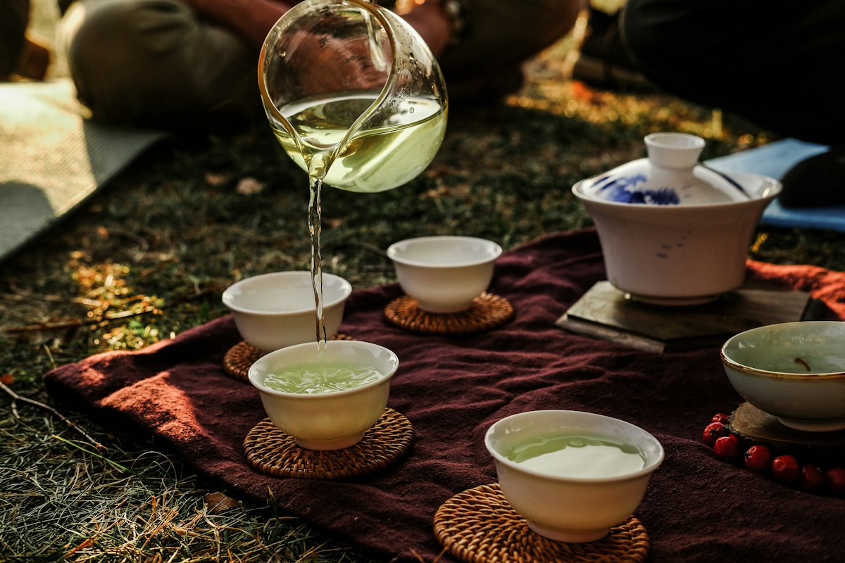 Dark fermented tea